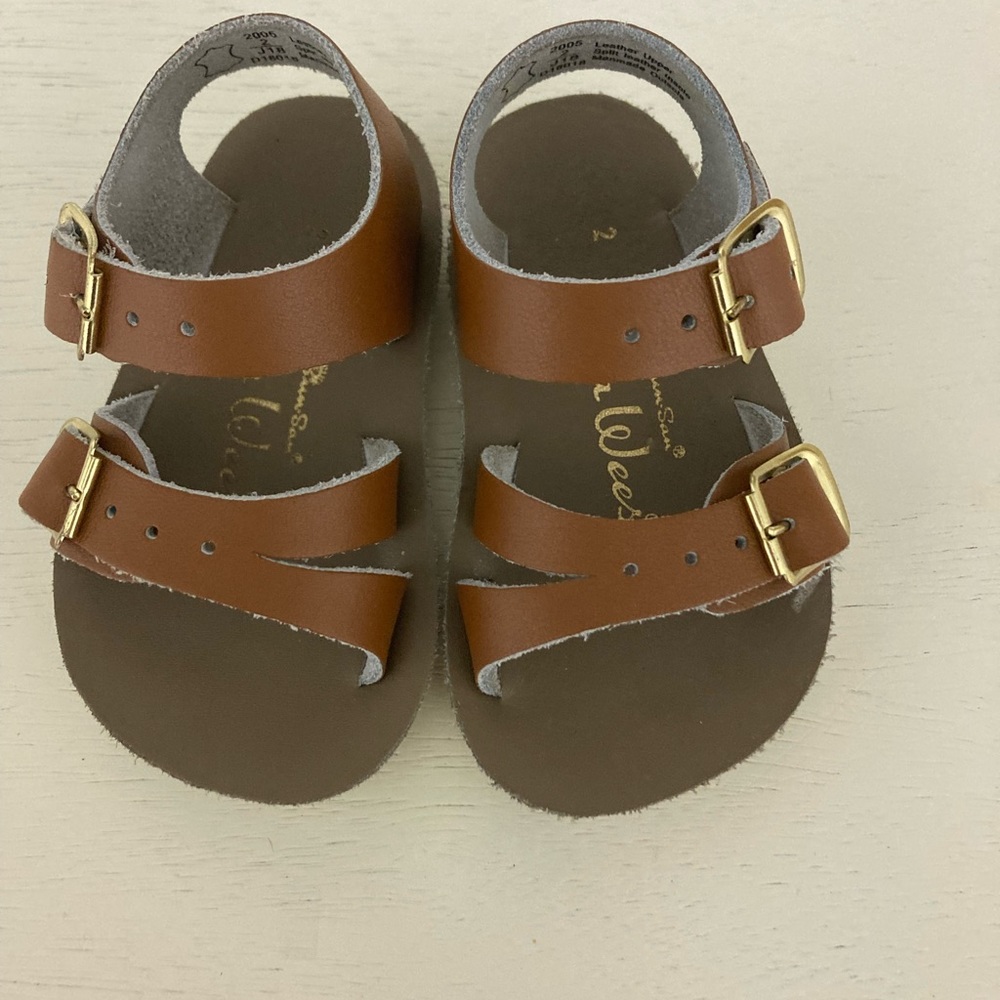 EUC Sun-Sans size 2, Brown